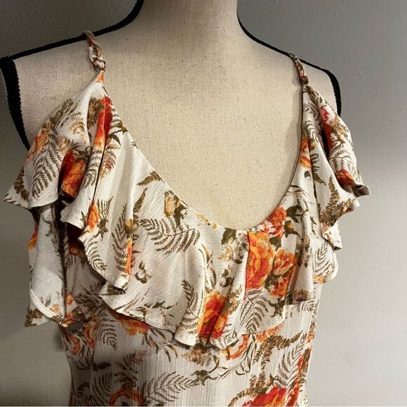 Floral cold shoulder romper - Picture 2 of 15